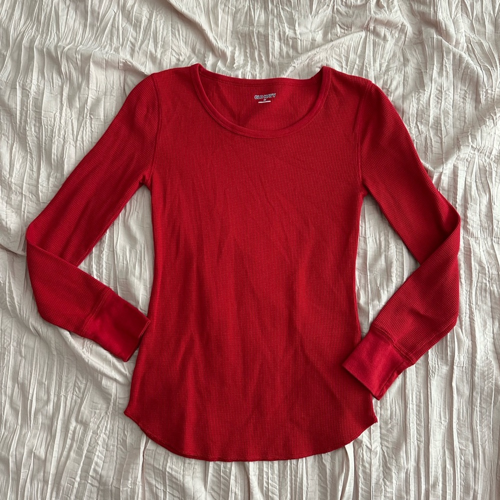 red old navy longsleeve